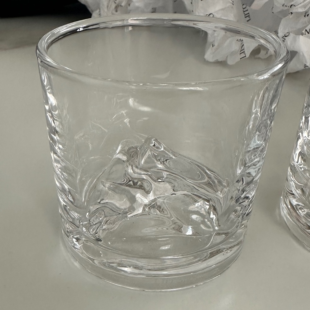 NWT - Everest Whiskey Decanter + 4 Glasses - Barware Gift Set